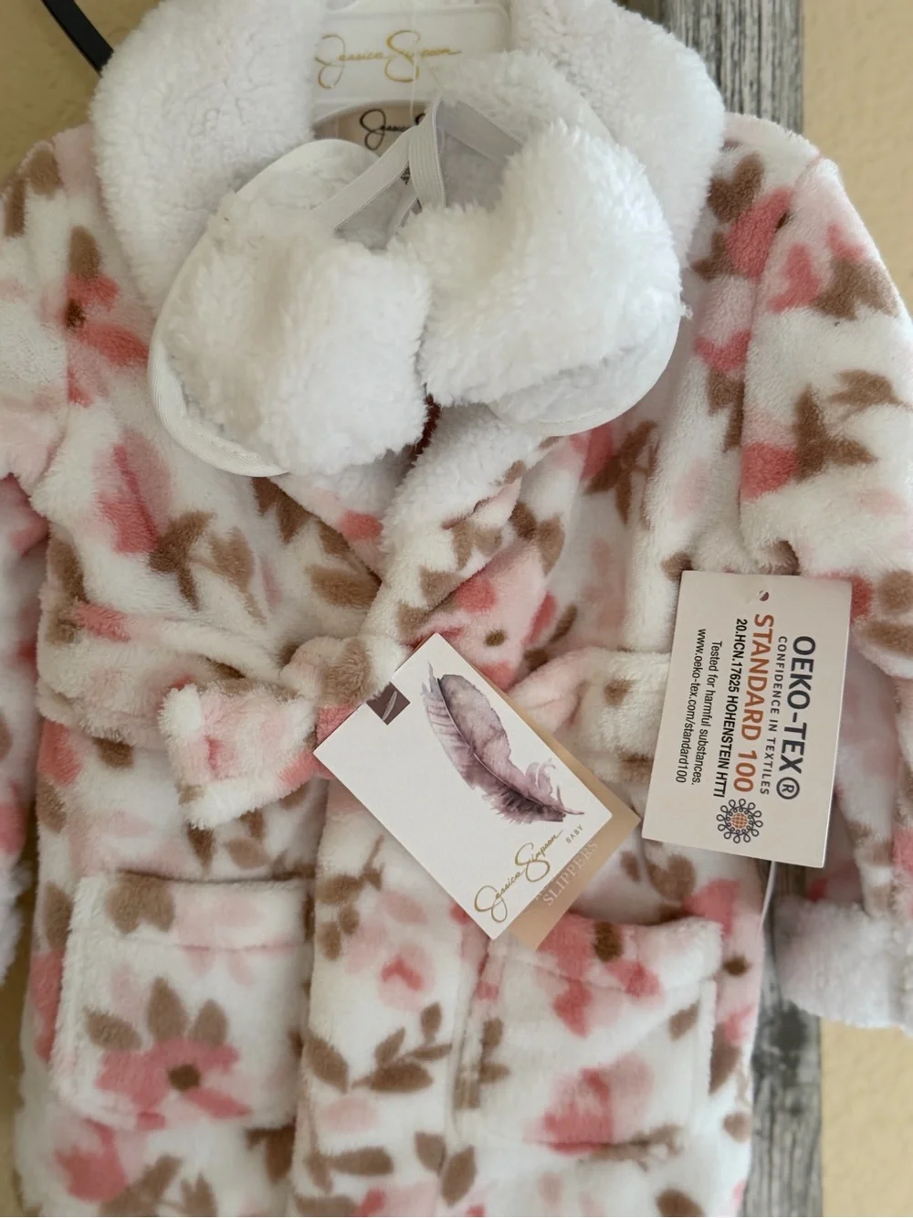 Plush Floral Infants Robe with Slippers Jessica Simpson, baby Pink & Brown